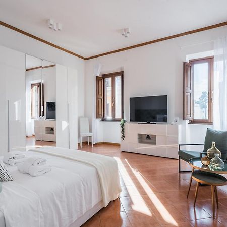 The Best Rent - Four-Room Apartment A Few Steps From The Trevi Fountain Exterior foto
